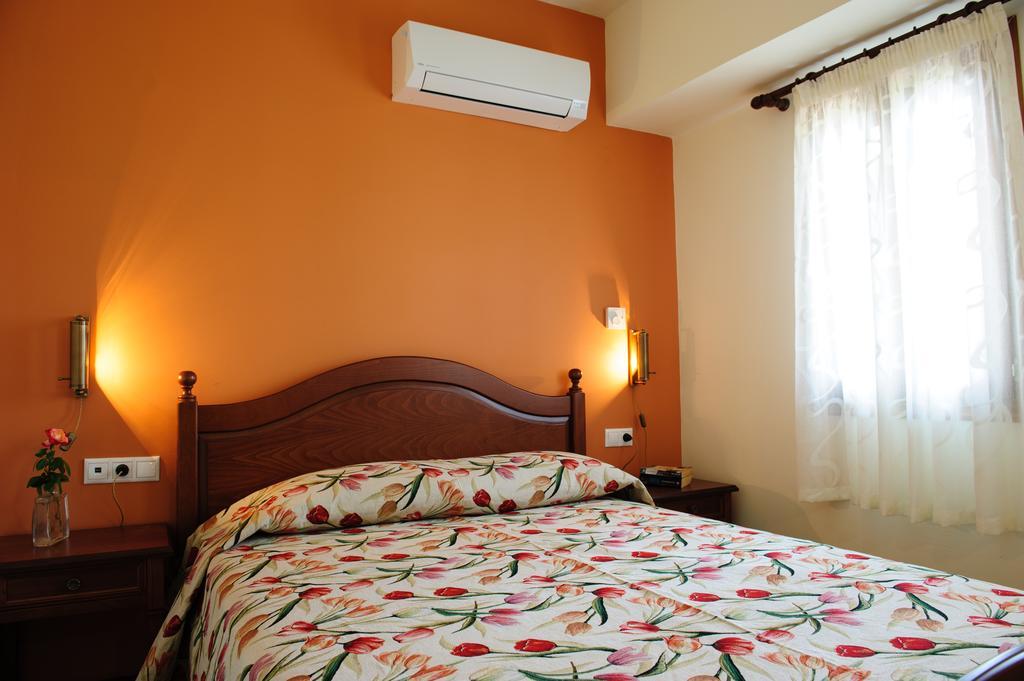 Alisahni Beachfront Villas Kiotari Exterior foto